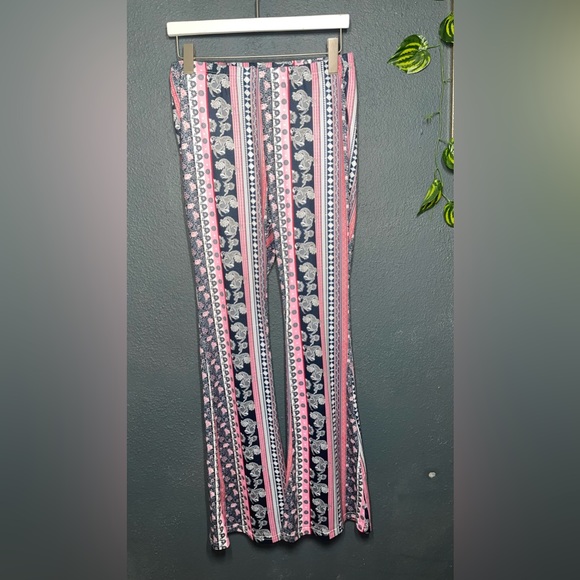 Shein Paisley Flare Pants & Flirtitude Crossover Gray Size Large Bell Bottoms. - Picture 12 of 15